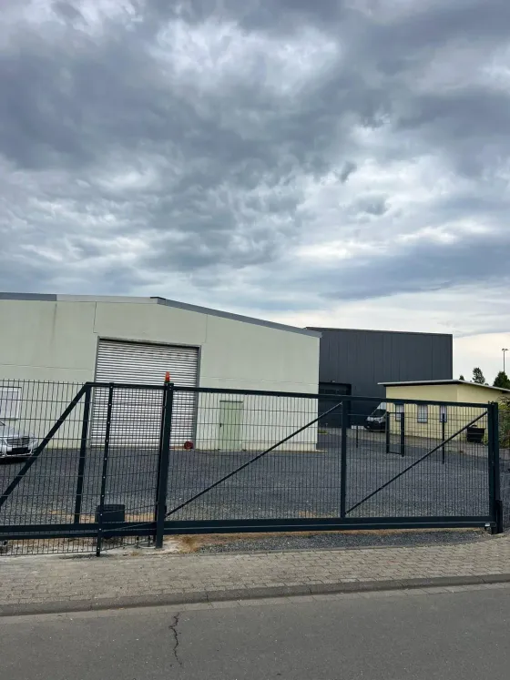 Industriezaun in Ingolstadt - fachgerechte Ausführung vor Ort